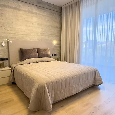 Apartament Malberry Park 101 - Modern 2 Bedroom With Pool, Gym, Jaccuzi Paphos