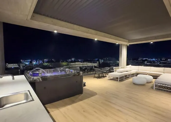 Apartament Malberry Park 101 - Modern 2bedroom With Shared Heated Pool, Sauna, Gym, Jacuzzi