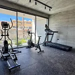 Malberry Park 101 - Modern 2bedroom With Shared Heated Pool, Sauna, Gym, Jacuzzi * Paphos