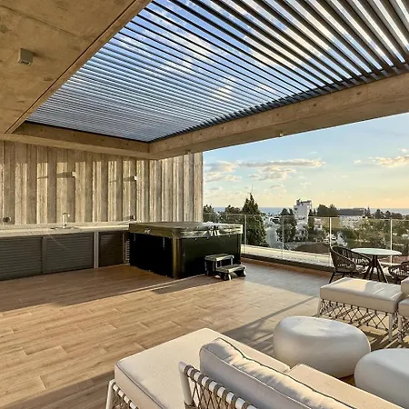 Malberry Park 101 - Modern 2 Bedroom With Pool, Gym, Jaccuzi *