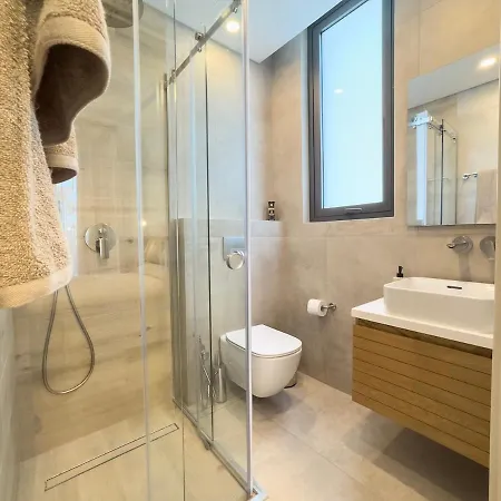 Malberry Park 101 - Modern 2bedroom With Shared Heated Pool, Sauna, Gym, Jacuzzi * Paphos