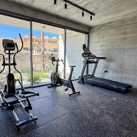 Malberry Park 101 - Modern 2bedroom With Shared Heated Pool, Sauna, Gym, Jacuzzi * Paphos